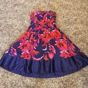 Strapless dress w/ belt